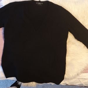 Black Vneck Cashmere sweater